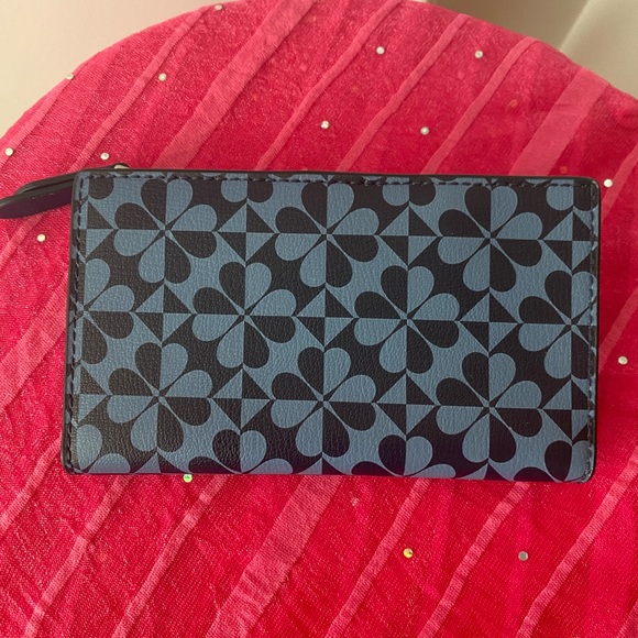 Kate Spade NY, Clover Geo Small Slim Wallet Bifold, Navy & Light Blue - Picture 2 of 6